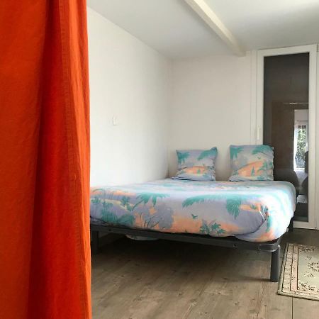Appartement Joli Studio au calme à Bassens  Extérieur photo